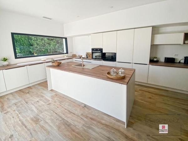 EN BAISSE : VILLA FAMILIALE  RECENTE AVEC PISCINE A PENNAUTIER