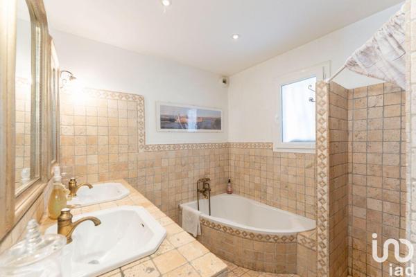 Maison à vendre 6 pièces 174 m² Marseille 9