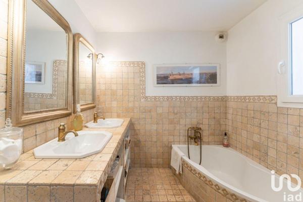 Maison à vendre 6 pièces 174 m² Marseille 9