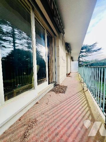 TOURS NORD - rue Croix Pasquier
Résidence avec parc - Appartement avec balcons, garage et cave.