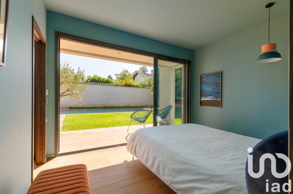 Maison à vendre 7 pièces 217 m² Tassin-la-Demi-Lune