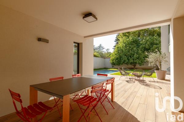 Maison à vendre 7 pièces 217 m² Tassin-la-Demi-Lune