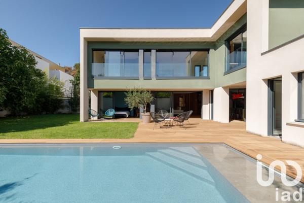 Maison à vendre 7 pièces 217 m² Tassin-la-Demi-Lune