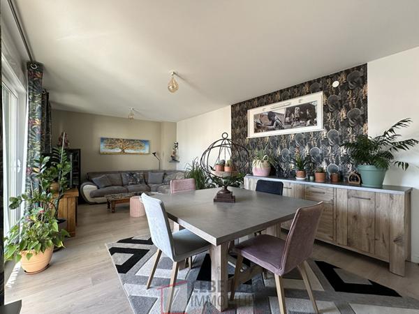 Appartement 3 pièce(s) 2 chambre(s) 67.6 m²