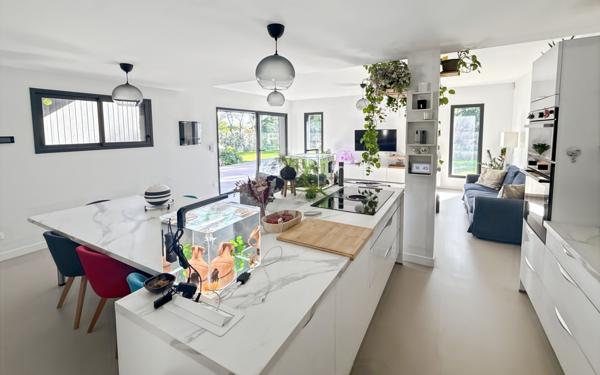 Maison à vendre    5 pièces • 143 m2 Olivet