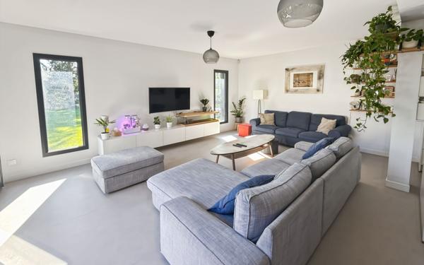 Maison à vendre    5 pièces • 143 m2 Olivet