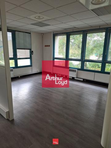 BUREAUX A LOUER EYBENS PARC ROLAND GARROS 287M² 1ER ETAGE AVEC PARKING