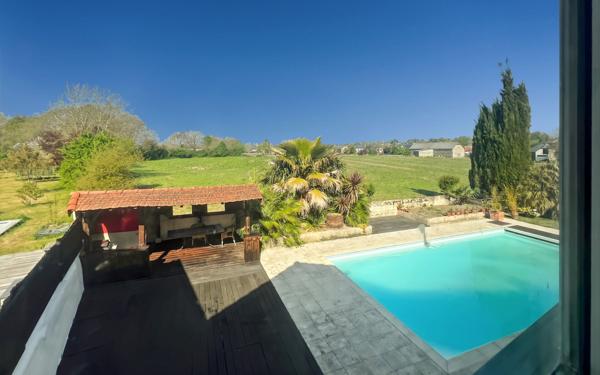 Maison à vendre    6 pièces • 160 m2 Idron