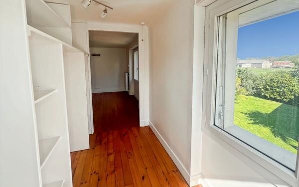 Maison à vendre    6 pièces • 160 m2 Idron