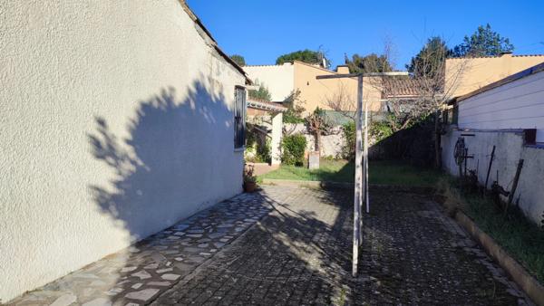 Maison plain-pied à vendre 5 pièces CAZILHAC (11) 100m2 environ habitable sur 448m2 de terrain avec garage 3 chambres