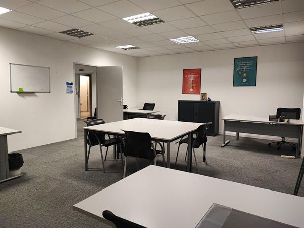 ESTER TECHNOPOLE - A LOUER - 85 m² de bureaux en rez-de-chaussée