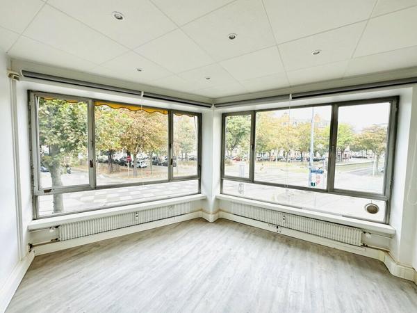 BUREAUX à VENDRE de 291 m²