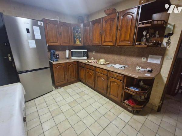 Votre office notarial vous propose à la vente cette Maison d'habitation individuelle construite...