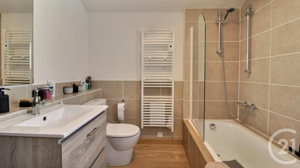 Maison à vendre  7 pièces - 218,67 m2 THOLLON LES MEMISES - 74