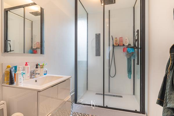 Appartement 4 pièces - 100 m² Exclusivité efficity