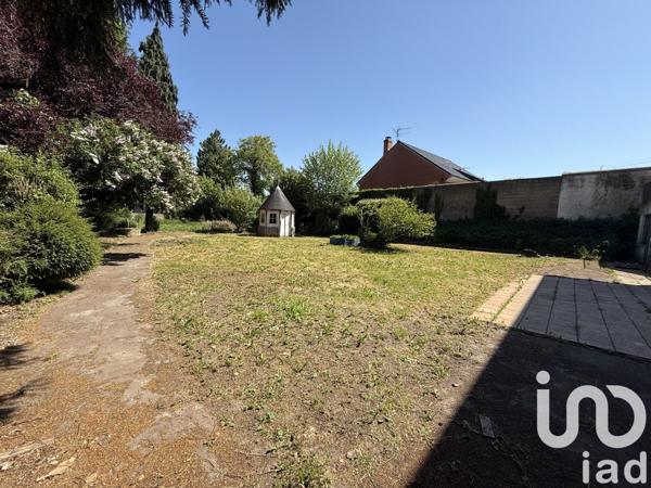 Maison 9 pièces de 222 m² à Beuvry (62660)