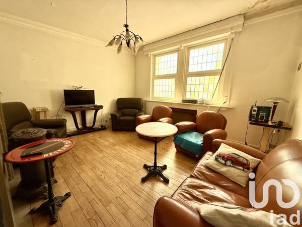 Maison 9 pièces de 222 m² à Beuvry (62660)