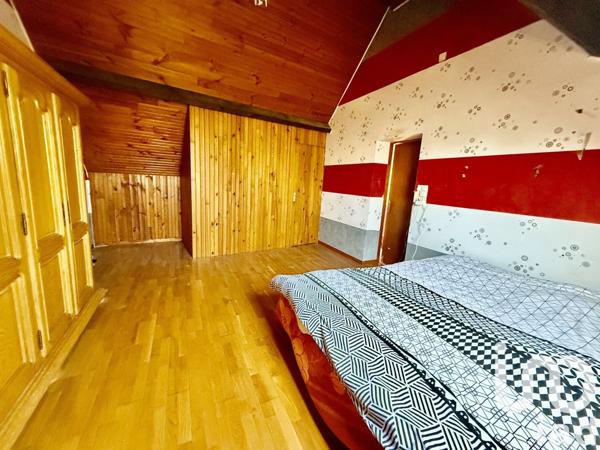 Maison 9 pièces de 222 m² à Beuvry (62660)