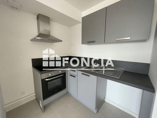 Location Appartement 2 pièces 39.3 m² - 8 CHEMINS DES PRADONS Istres 13800