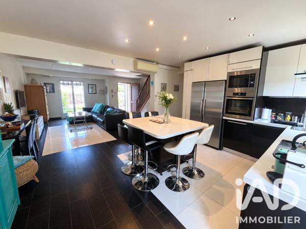 Maison à vendre 8 pièces 151 m² Villemomble
