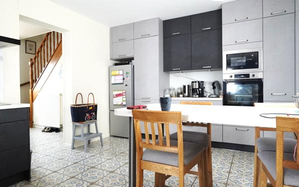 Maison à vendre    7 pièces • 196 m2 Corbie