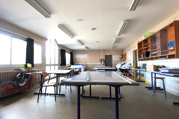 UN IMMEUBLE À USAGE PROFESSIONNEL, AU CENTRE-VILLE DE QUIMPER. - A QUIMPER Quimper CENTRE