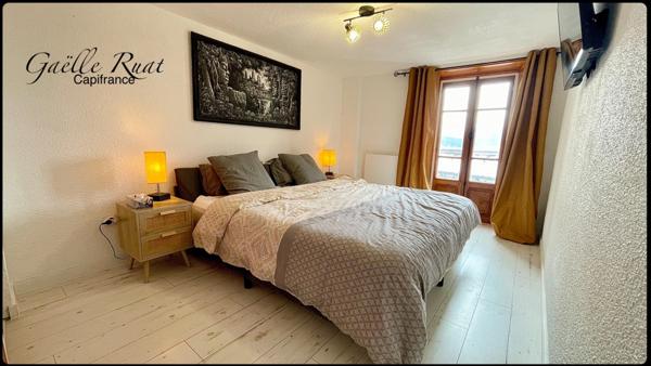 Font-Romeu-Odeillo-Via (66) _ Appartement T5 rénové – Rez-de-jardin PMR – Vue exceptionnelle sur les Pyrénées –