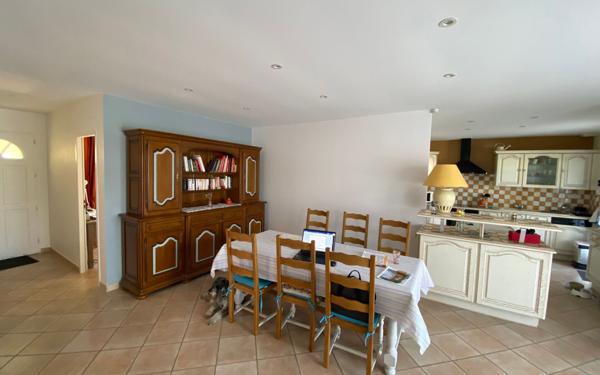 Maison à vendre    5 pièces •  Les Mathes