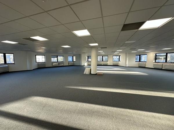 BUREAUX à LOUER de 3125 m²