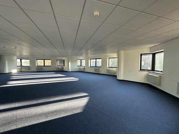 BUREAUX à LOUER de 3125 m²