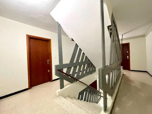 STUDIO 1 PIÈCE 25M2 AVEC PLACE DE PARKING