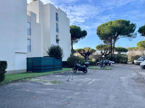 STUDIO 1 PIÈCE 25M2 AVEC PLACE DE PARKING