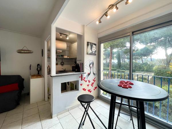 STUDIO 1 PIÈCE 25M2 AVEC PLACE DE PARKING