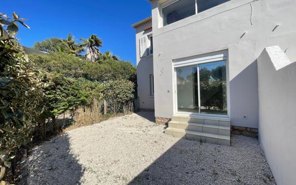 Appartement à vendre    3 pièces • 44,50 m2 Six-Fours-les-Plages