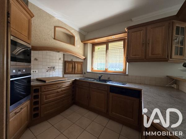 Maison à vendre 9 pièces 195 m² Saint-Hilaire-du-Harcouët