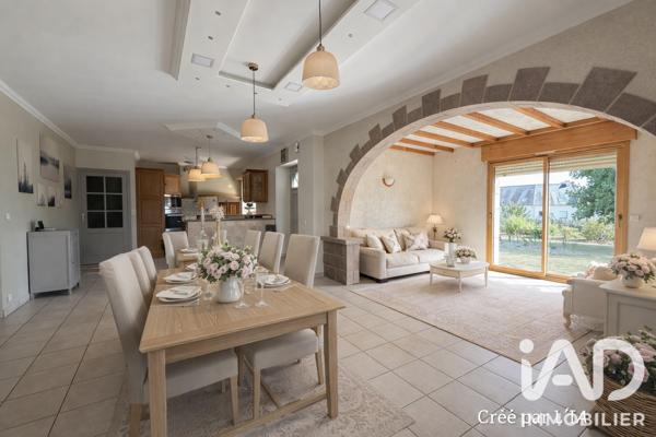 Maison à vendre 9 pièces 195 m² Saint-Hilaire-du-Harcouët