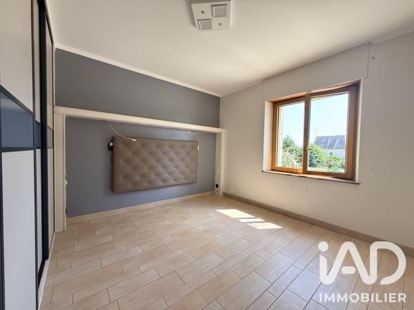 Maison à vendre 9 pièces 195 m² Saint-Hilaire-du-Harcouët
