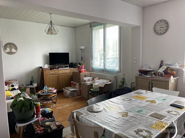 Dieulouard, Maison Mitoyenne d'un coté de 73 m², 2 chambres, jardin, sous-sol et dépendance. Dieulouard (54380)