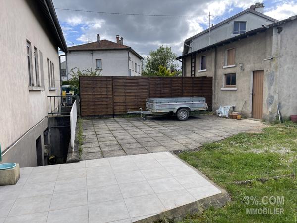 Dieulouard, Maison Mitoyenne d'un coté de 73 m², 2 chambres, jardin, sous-sol et dépendance. Dieulouard (54380)