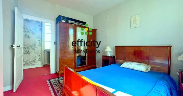 Maison
         9 pièces
        - 285 m² 275 000 € *