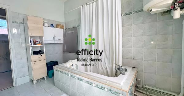 Maison
         9 pièces
        - 285 m² 275 000 € *