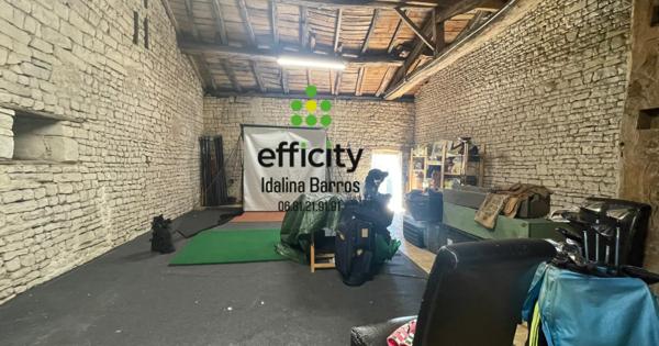 Maison
         9 pièces
        - 285 m² 275 000 € *