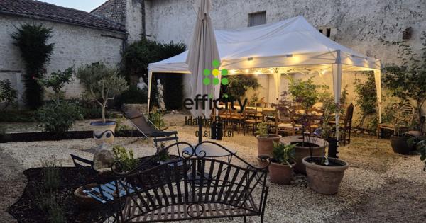 Maison
         9 pièces
        - 285 m² 275 000 € *