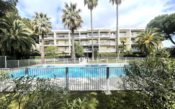 Appartement à vendre    2 pièces • 50 m2 Golfe Juan - Vallauris