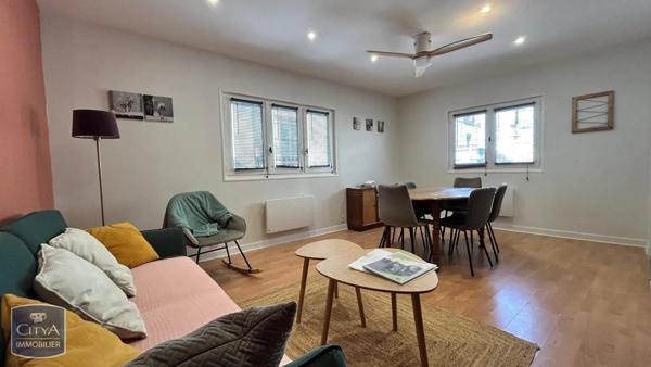 Immeuble à vendre 288m²