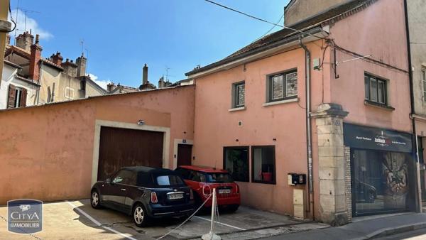 Immeuble à vendre 288m²