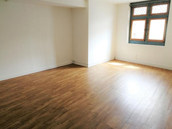 A LOUER - NANTES BOUFFAY - Appartement 3 pièces de 74.39 m²