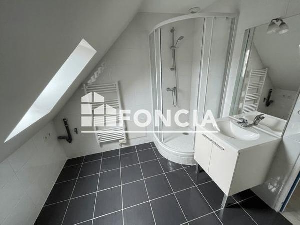 Location Appartement 2 pièces 32.91 m² - 3 PLACE CHARLESTON Flers 61100