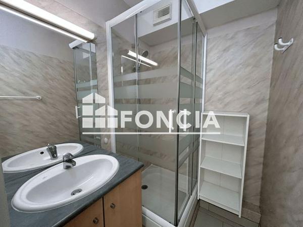 Location Appartement meublé 2 pièces 32.96 m² - 14 RUE DE LA SOLE La Rochelle 17000