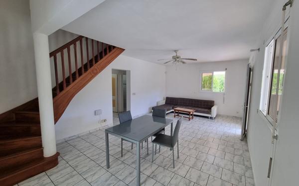 Maison à vendre    5 pièces •  Le Gosier
